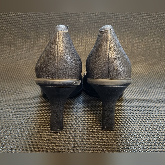 Nine West Black Heels Size 8 - Picture 3 of 8